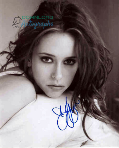 JENNIFER-LOVE-HEWITT-V2-Autograph