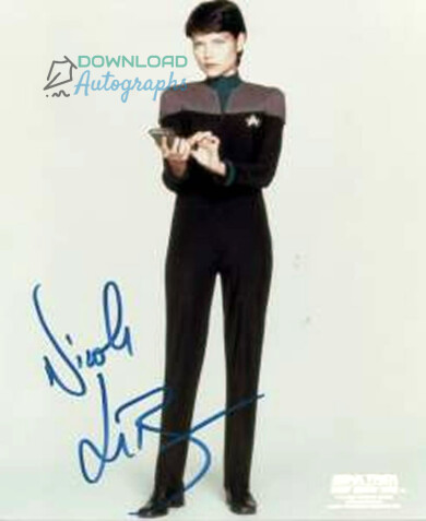 STAR-TREK-Nicole-Deboer-Autograph