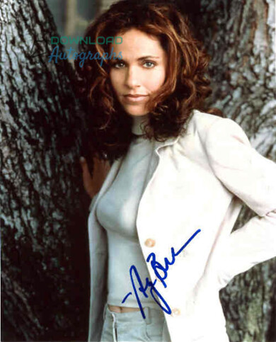 AMY-BRENNEMAN-v2-Autograph
