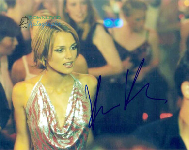 KEIRA-KNIGHTLEY-V4-Autograph