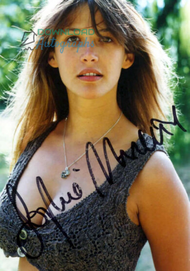 SOPHIE-MARCEAU-V19-Autograph