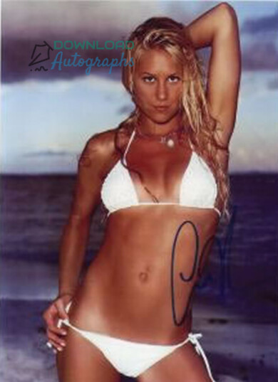 ANNA-KOURNIKOVA-V7-Autograph