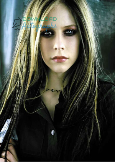 AVRIL-LAVIGNE-UNSIGNED-Autograph