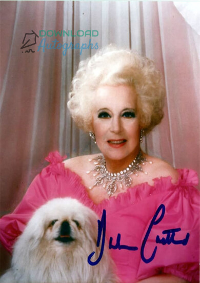 BARBARA-CARTLAND-Autograph