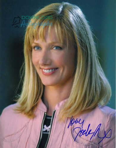 JOELY-RICHARDSON-Autograph