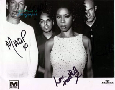 M-PEOPLE-Autograph