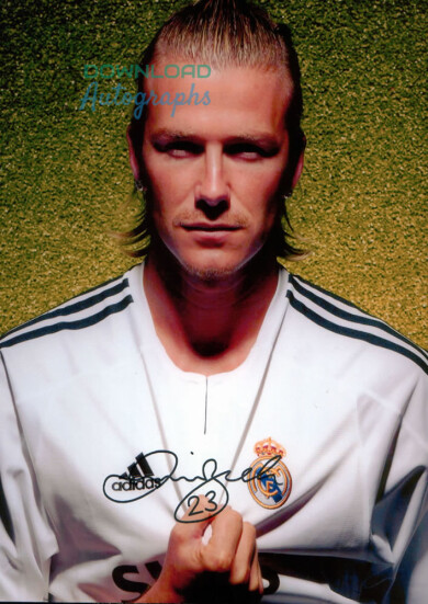 FOOTBALL-DAVID-BECKAM-V4-Autograph