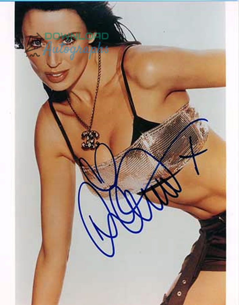 DANNI-MINOGUE-V4-Autograph