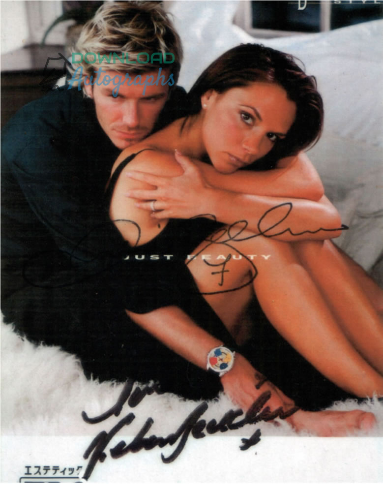 FOOTBALL-DAVID-BECKAM-V22-Autograph