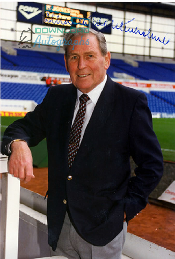KENNETH-WOLSTENHOLME-Autograph
