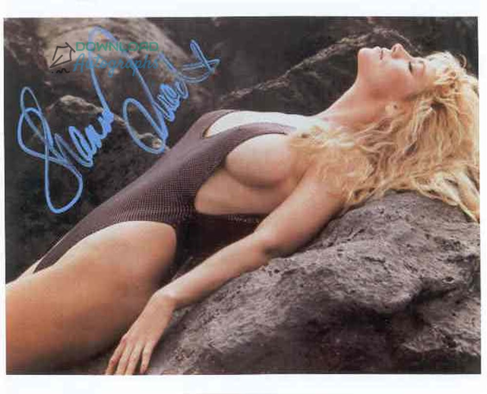 SHANNON-TWEED-V2-Autograph