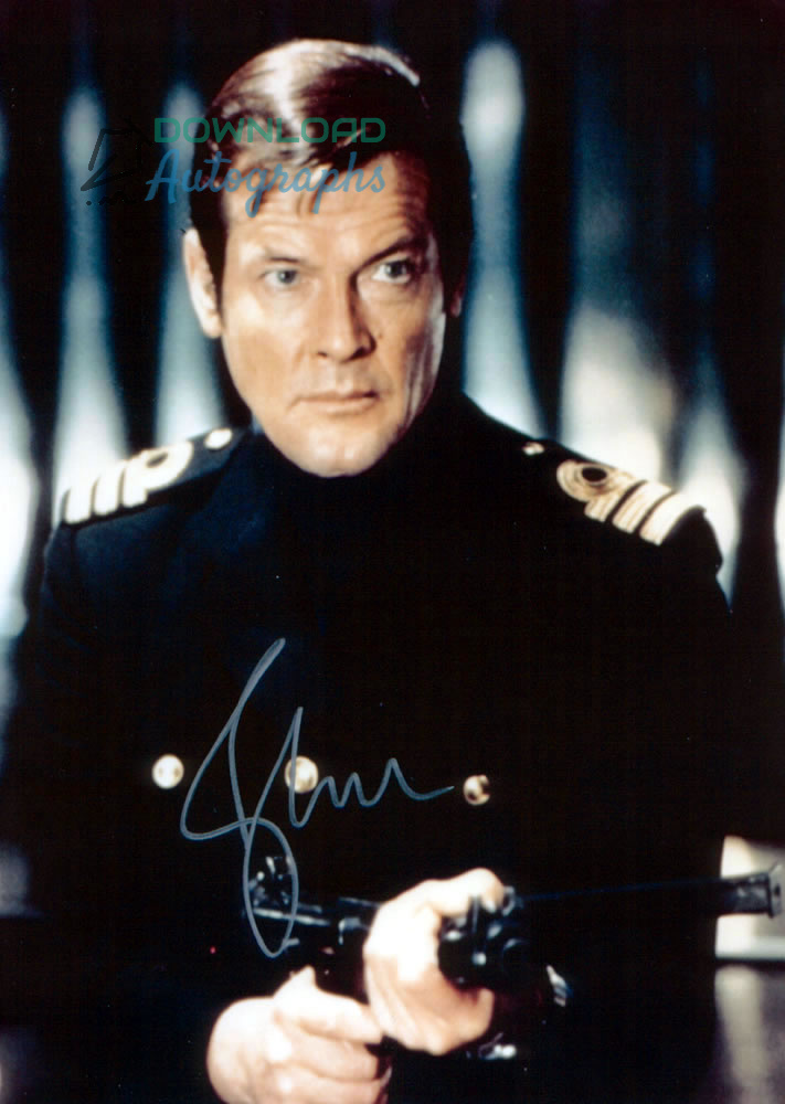 007-ROGERMOORE-V8-Autograph